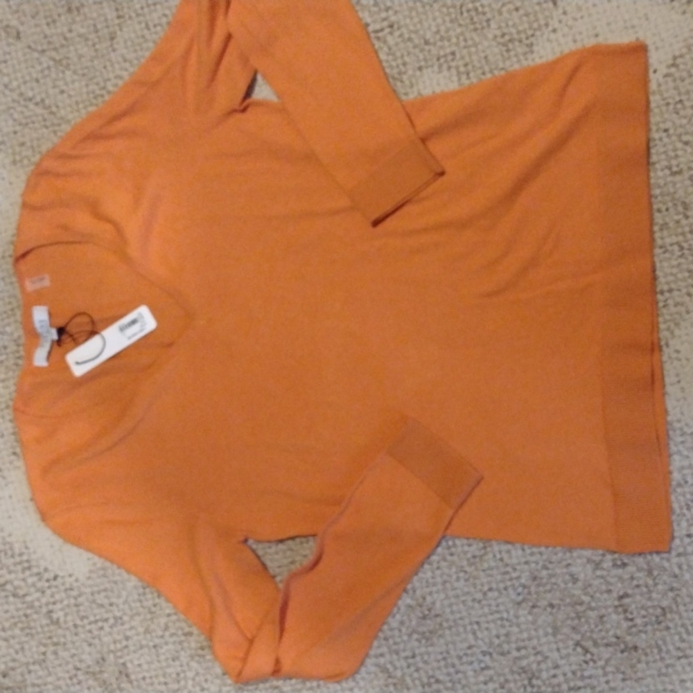 Beautiful orange v neck sweater